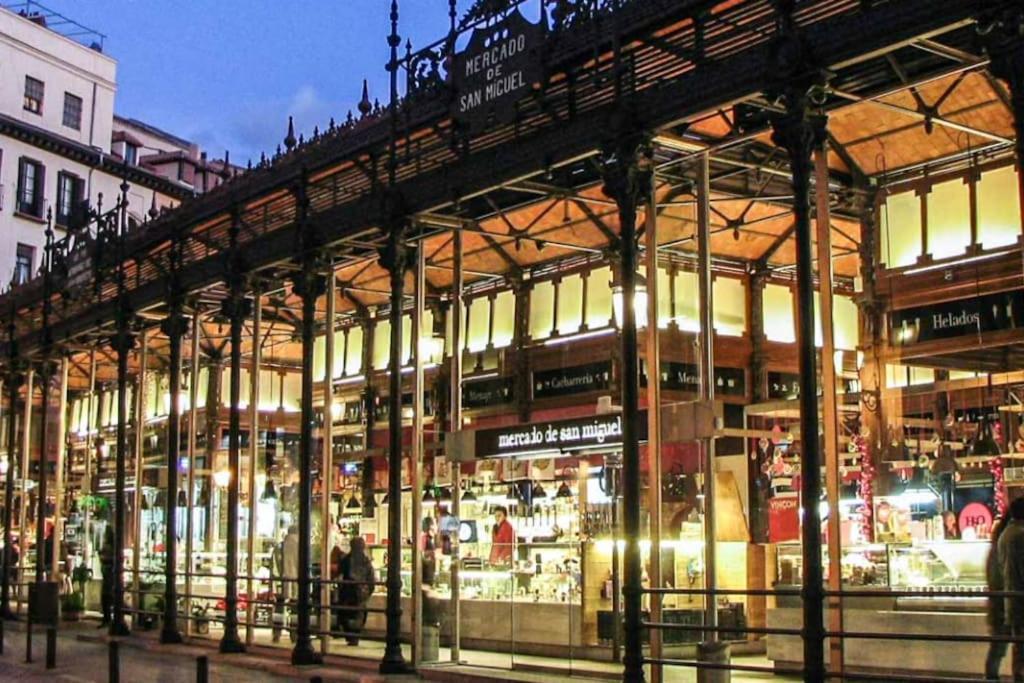 Precioso Apartamento Junto A La Plaza Mayor Madrid Eksteriør bilde
