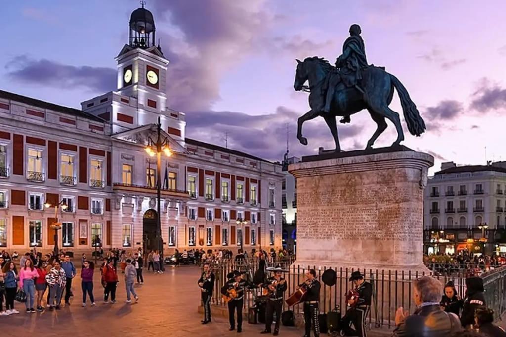 Precioso Apartamento Junto A La Plaza Mayor Madrid Eksteriør bilde