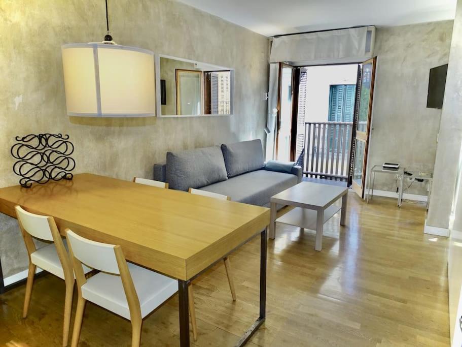Precioso Apartamento Junto A La Plaza Mayor Madrid Eksteriør bilde